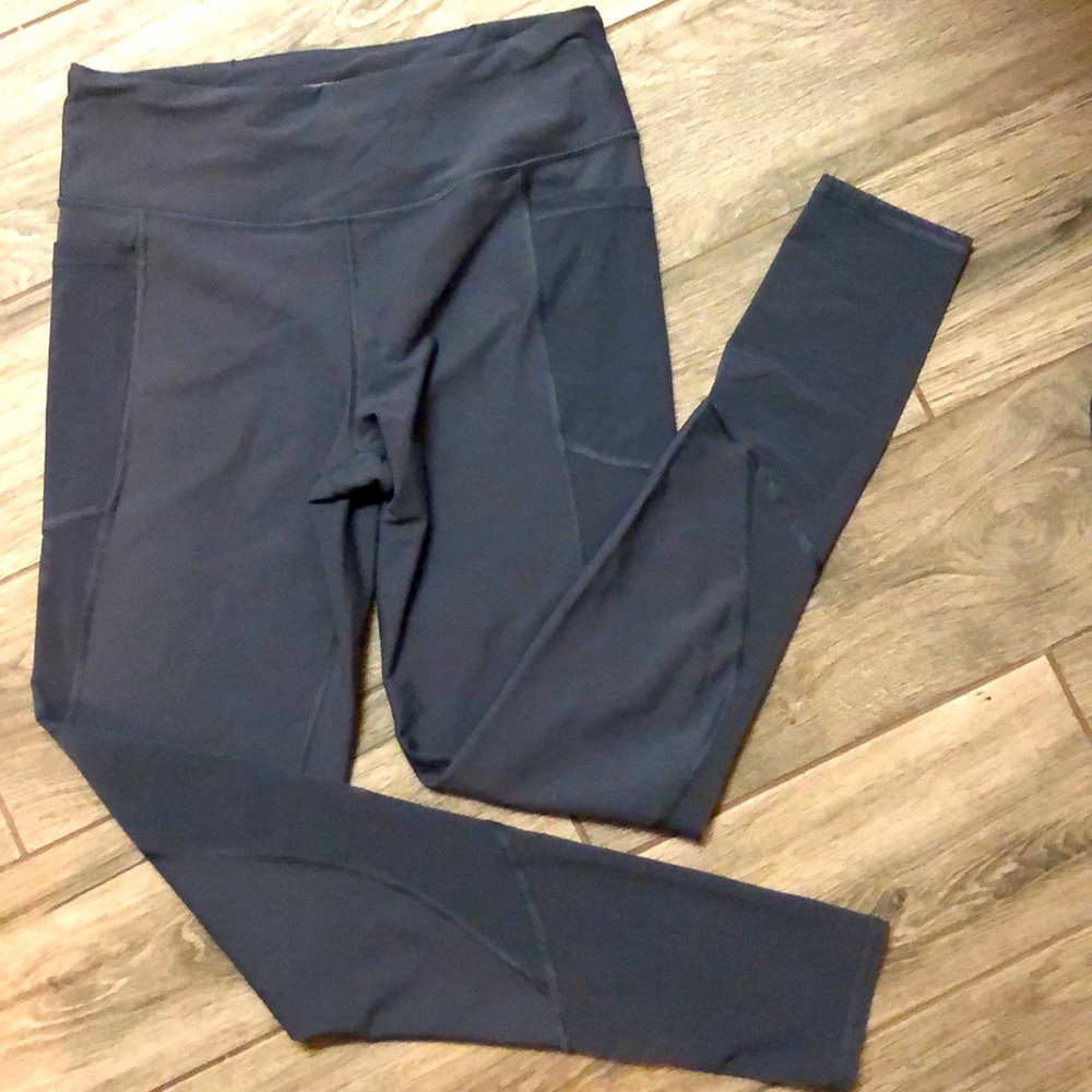 Victoria Sport Gray legging tight Medium 8-10